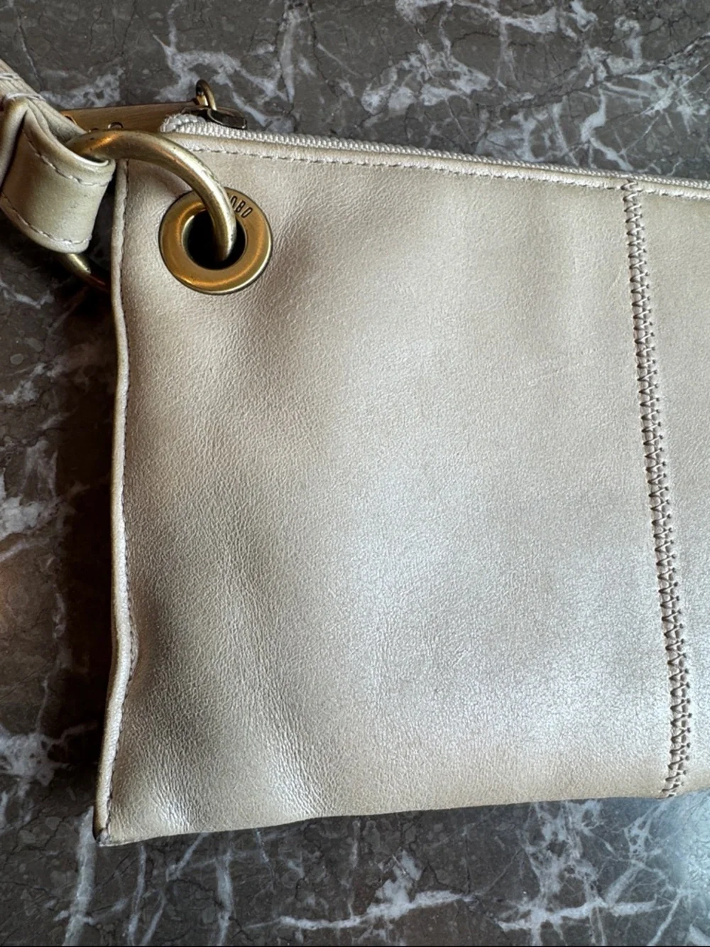 Hobo Vida Cream Wristlet Clutch - Picture 9 of 11